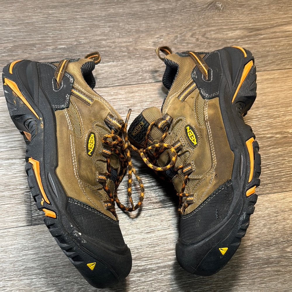 Keen Men's Brown and Black Athletic Hiking Shoes with Orange Accents